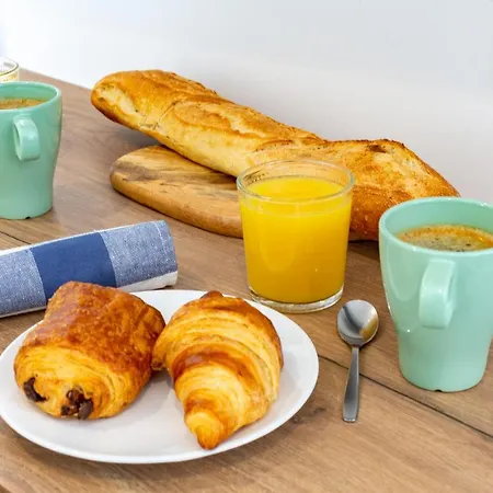 Apartment Pierres Noires - Coup De Coeur : Studio Neuf Et Cosy, Proche Centre-ville Et Fac / Stationnement Gratuit / 100m Du Bus Brest